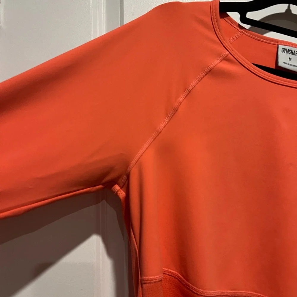 Long Sleeve Gymshark workout - Picture 3 of 4